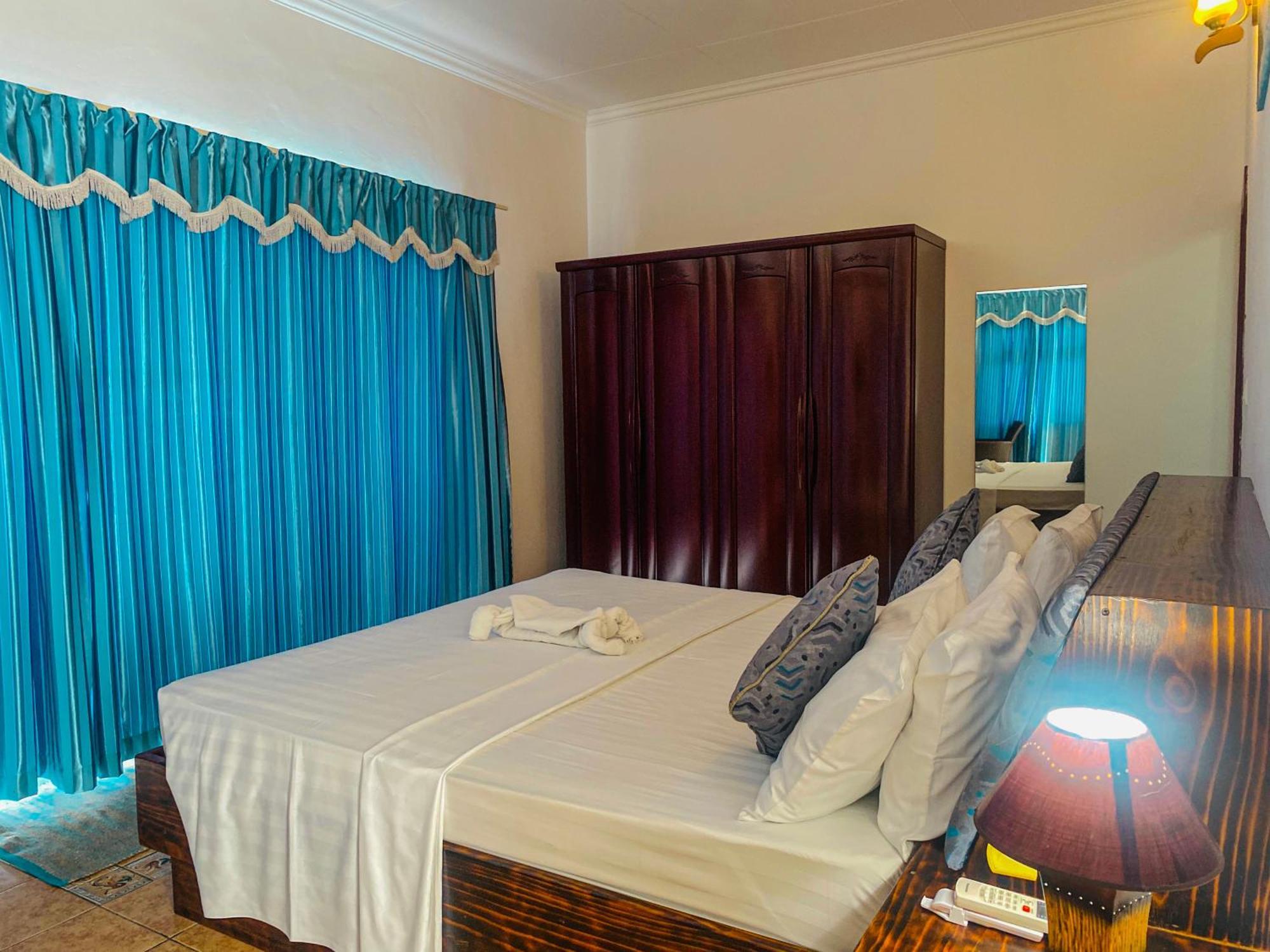Divers Lodge Guest House Бо Валон Екстериор снимка