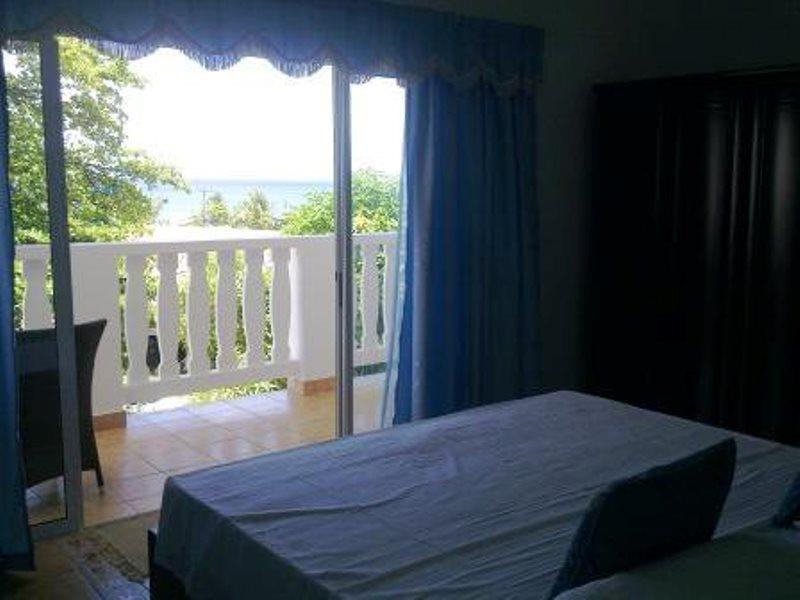 Divers Lodge Guest House Бо Валон Екстериор снимка