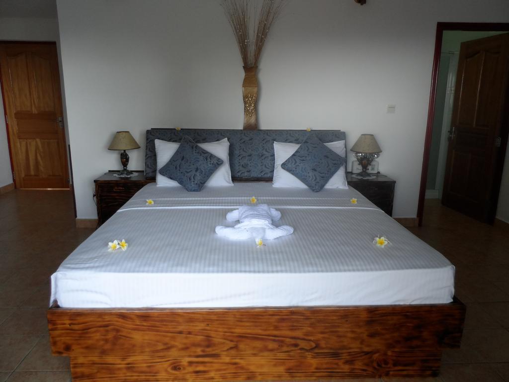 Divers Lodge Guest House Бо Валон Екстериор снимка