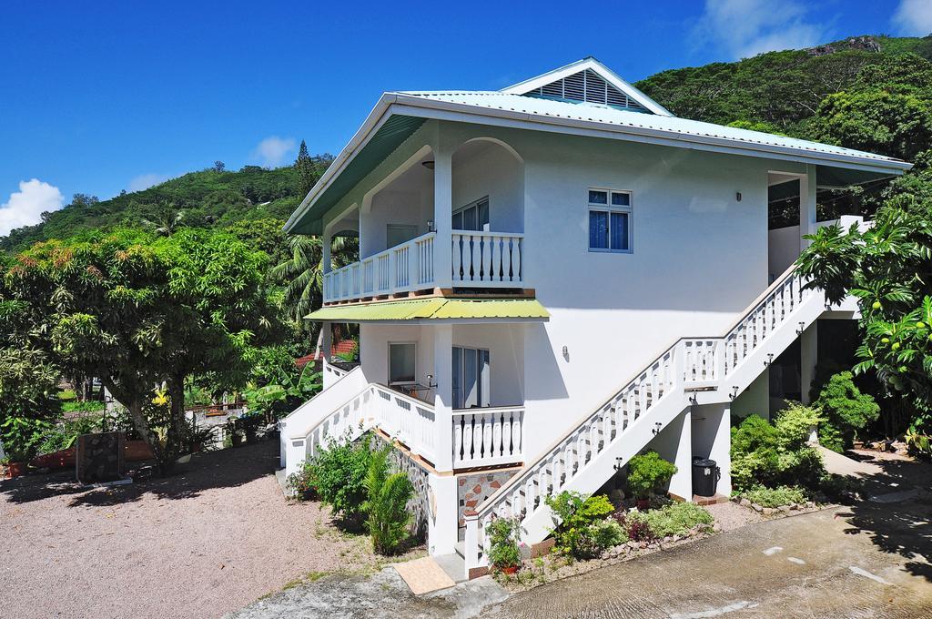 Divers Lodge Guest House Бо Валон Екстериор снимка