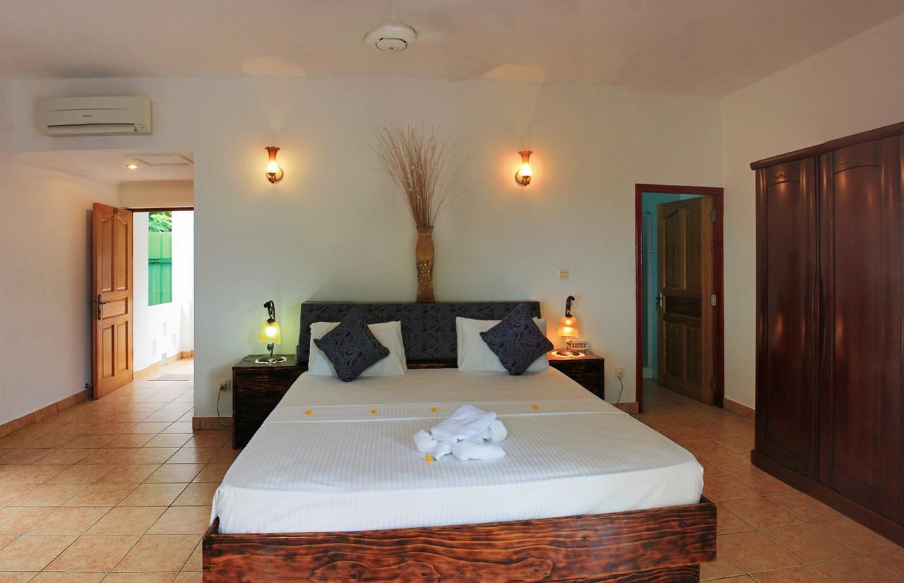 Divers Lodge Guest House Бо Валон Екстериор снимка